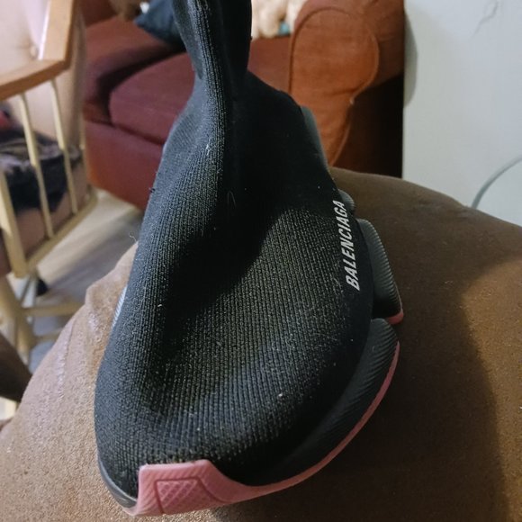 Balenciaga - Picture 2 of 4